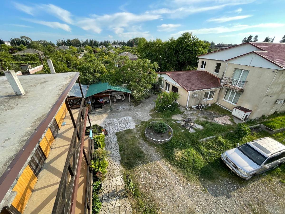 Шале У Моря Tsandrypsh Exteriér fotografie